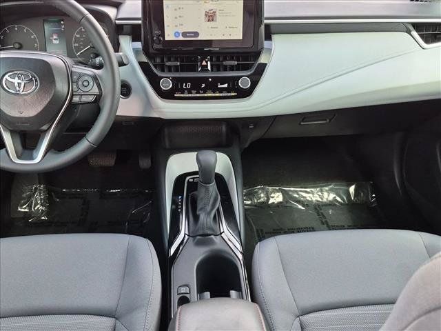 Used 2025 Toyota Corolla SE FWD image 16