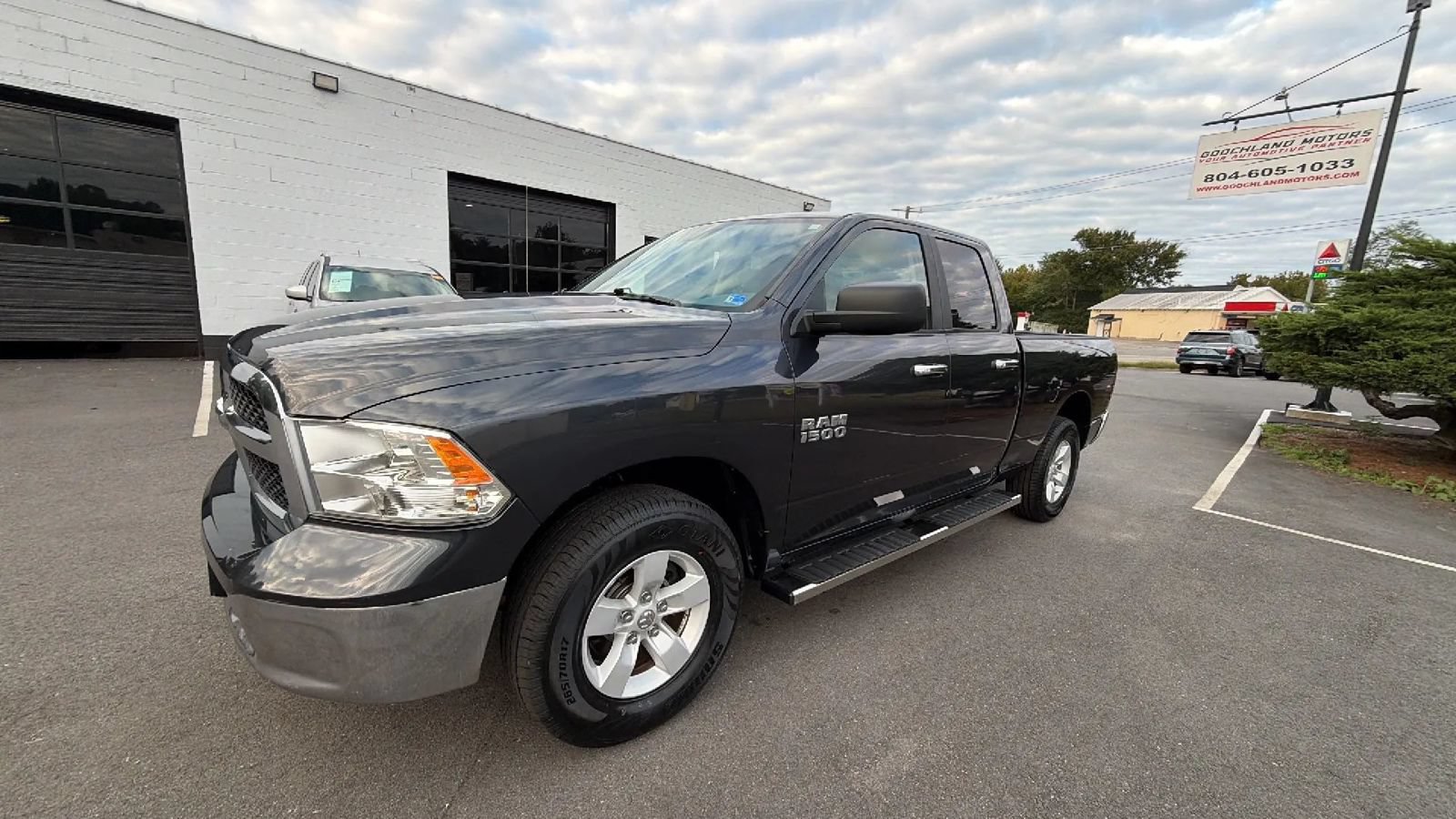 Used 2018 RAM 1500 Classic SLT AWD/4WD image 14