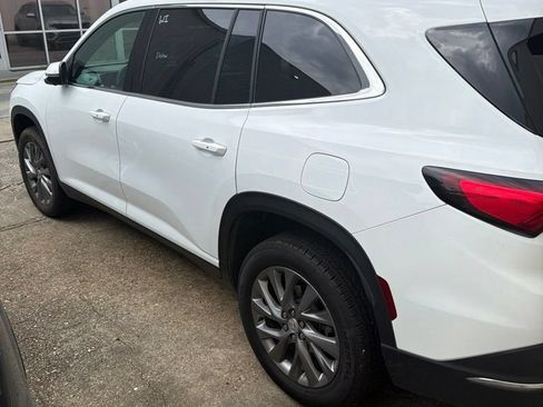 Used 2026 Buick Enclave Preferred FWD image 5