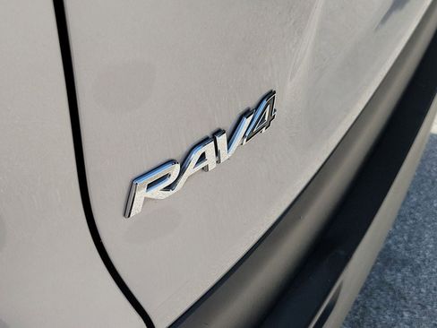 Used 2024 Toyota RAV4 LE AWD/4WD image 6