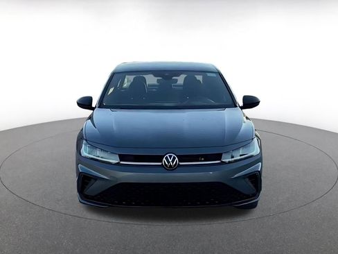 Used 2025 Volkswagen Jetta Sport image 4