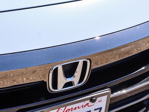 Used 2021 Honda Accord Sport image 4