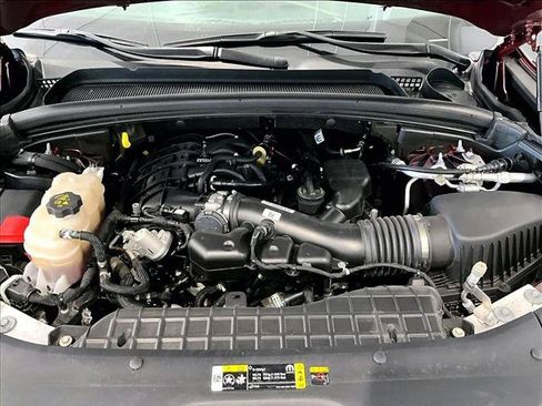 Used 2023 Jeep Grand Cherokee Laredo RWD image 11