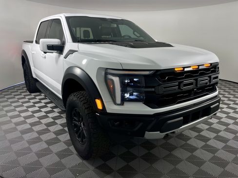 Used 2025 Ford F150 Raptor AWD/4WD image 6