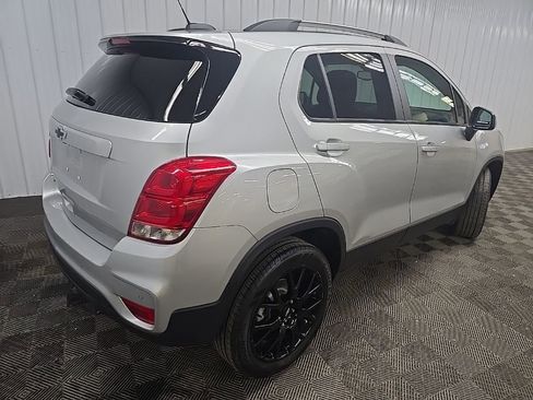 Used 2022 Chevrolet Trax LT w/ Driver Confidence Package image 10