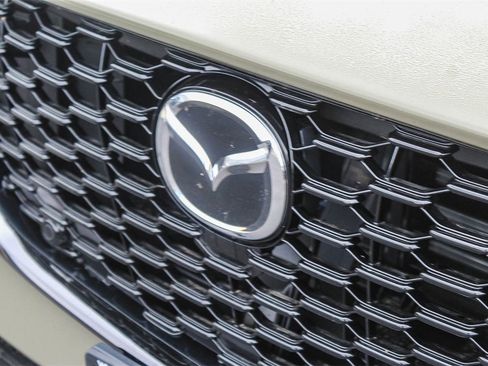 New 2025 MAZDA CX-70 Plug-In Hybrid w/ Premium Pkg image 9