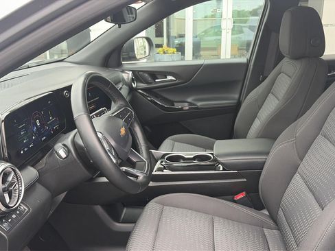 Used 2025 Chevrolet Equinox LT AWD/4WD image 20