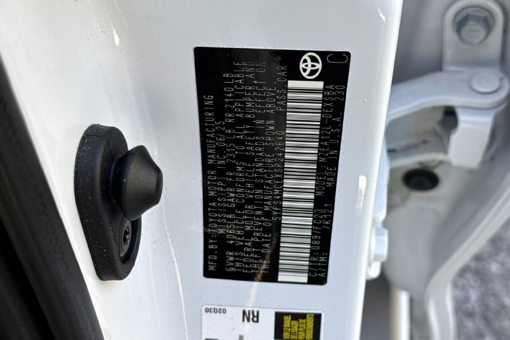 Certified 2025 Toyota Corolla SE w/ Convenience Package FWD image 26
