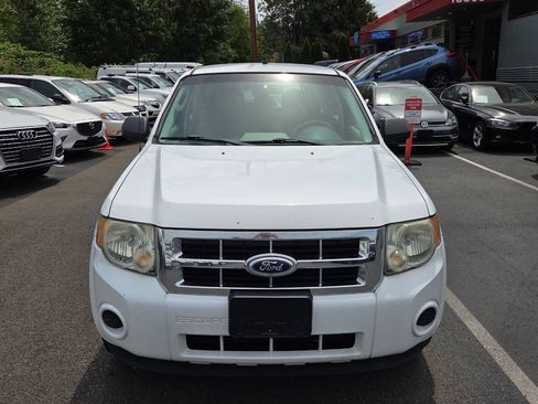 Used 2012 Ford Escape XLS AWD/4WD image 2