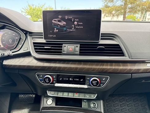 Used 2019 Audi Q5 2.0T Premium Plus w/ Premium Plus Package AWD/4WD image 19