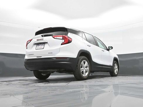 Used 2024 GMC Terrain SLE image 38