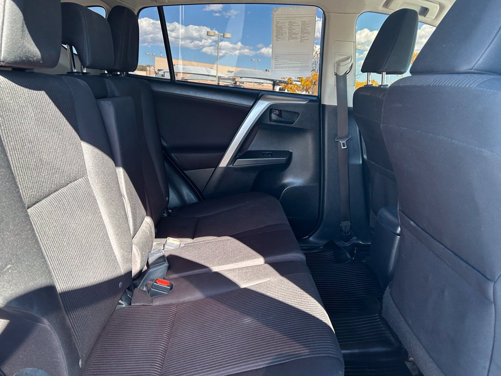 Used 2018 Toyota RAV4 LE w/ All Weather Liner Package AWD/4WD image 29