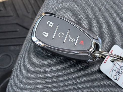 Used 2024 Chevrolet Equinox LT image 27