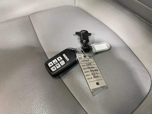 Used 2019 Honda Odyssey EX-L image 36