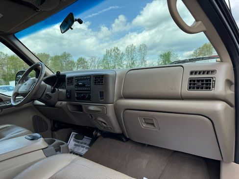 Used 2001 Ford F250 Lariat AWD/4WD image 19