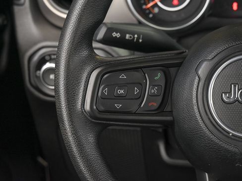 Used 2020 Jeep Wrangler Sport AWD/4WD image 17