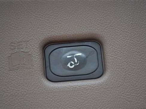 Used 2016 Lincoln MKX Reserve w/ Climate Package AWD/4WD image 24