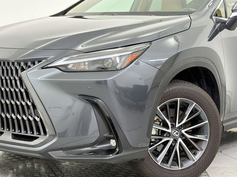 Used 2025 Lexus NX 250 FWD w/ Accessory Package (Z2) image 11