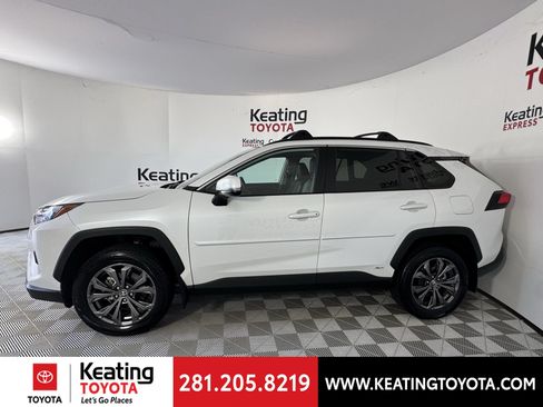 Certified 2024 Toyota RAV4 XLE Premium AWD/4WD image 9