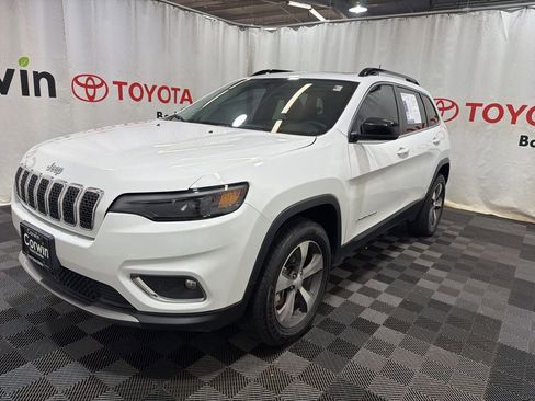 Used 2022 Jeep Cherokee Limited image 3