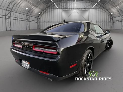 Used 2015 Dodge Challenger R/T Scat Pack w/ Driver Convenience Group RWD image 8