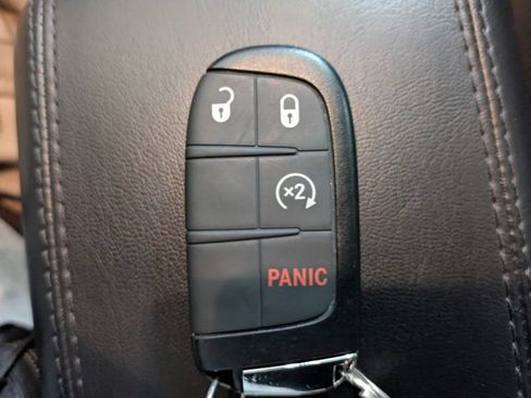 Used 2023 Jeep Compass Limited AWD/4WD image 29