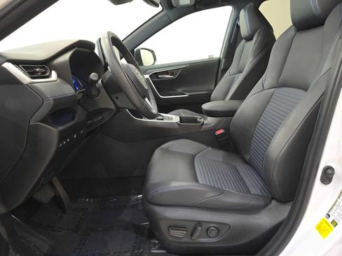 Used 2023 Toyota RAV4 XSE w/ XSE Grade Weather Package AWD/4WD image 21