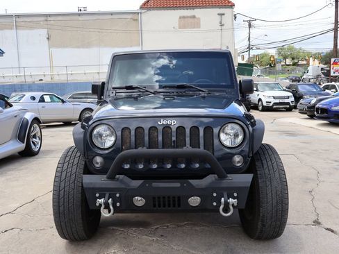 Used 2017 Jeep Wrangler Unlimited Sport w/ Connectivity Group AWD/4WD image 2