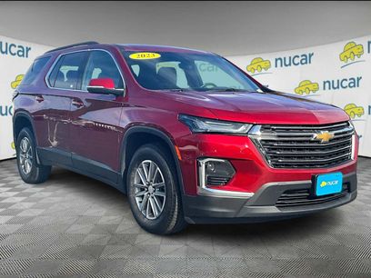 Used 2023 Chevrolet Traverse LT