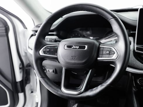 Used 2022 Jeep Compass Latitude AWD/4WD image 19
