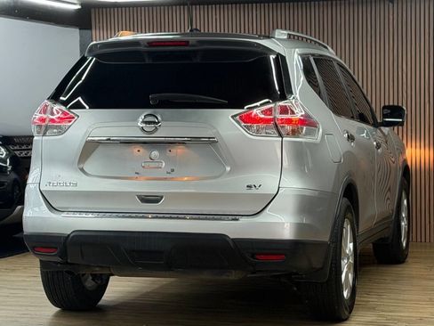 Used 2016 Nissan Rogue SV w/ SV Premium Package FWD image 6