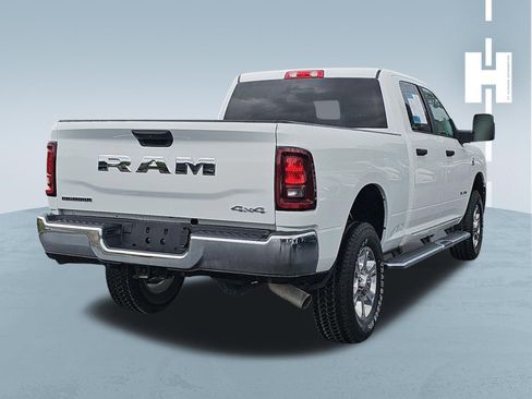 Used 2025 RAM 2500 Big Horn AWD/4WD image 4