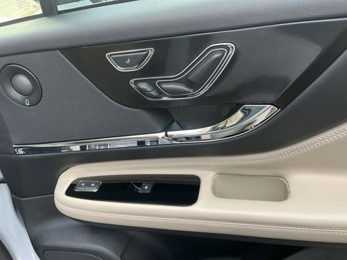 Used 2025 Lincoln Corsair Grand Touring w/ Equipment Group 302A image 21