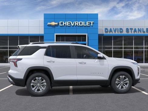 New 2026 Chevrolet Equinox LT w/ Convenience Package II FWD image 24
