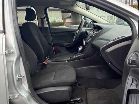 Used 2017 Ford Focus S FWD image 18