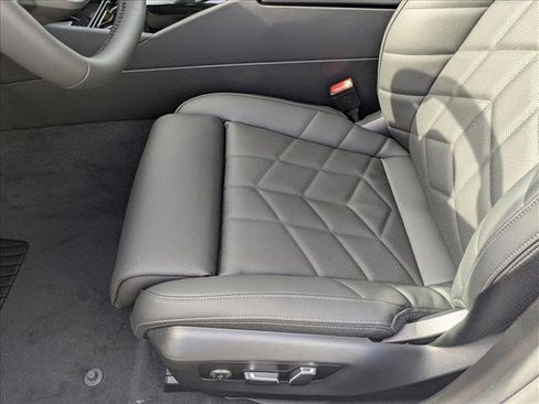 Used 2026 BMW 530i xDrive w/ Premium Package image 4