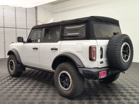 Used 2021 Ford Bronco Badlands w/ Sasquatch Package AWD/4WD image 3