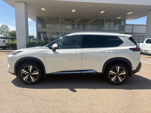 Used 2023 Nissan Rogue Platinum image 12