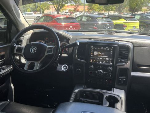 Used 2018 RAM 2500 Laramie w/ Sport Appearance Group AWD/4WD image 24