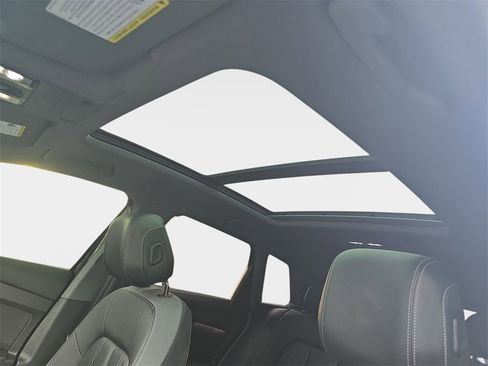 Used 2023 Audi Q4 e-tron Premium Plus image 30