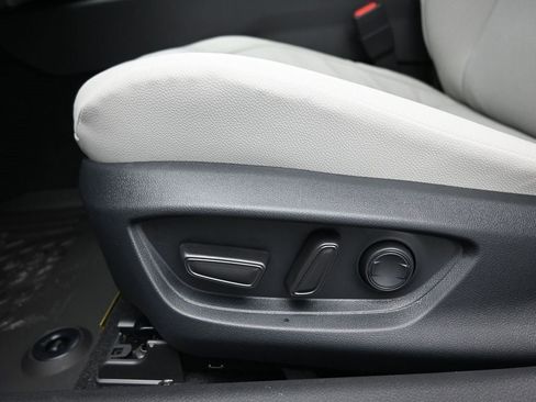 New 2026 Toyota Camry XLE image 10