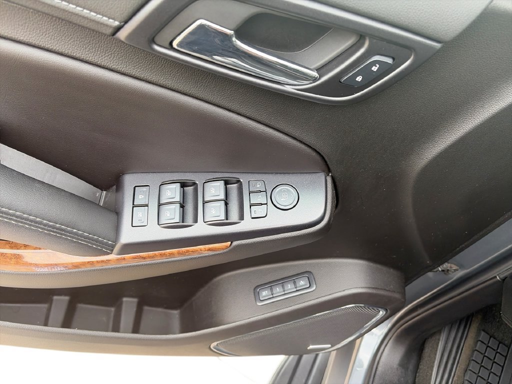 Used 2018 Chevrolet Tahoe Premier RWD image 24