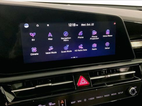 New 2025 Kia Niro Wind w/ Wind Preserve Package image 6