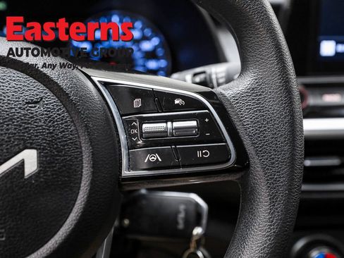 Used 2022 Kia Forte LXS image 16