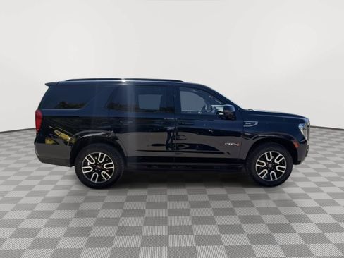 Used 2023 GMC Yukon AT4 w/ AT4 Premium Package AWD/4WD image 6