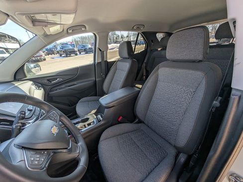 Used 2024 Chevrolet Equinox LT image 13