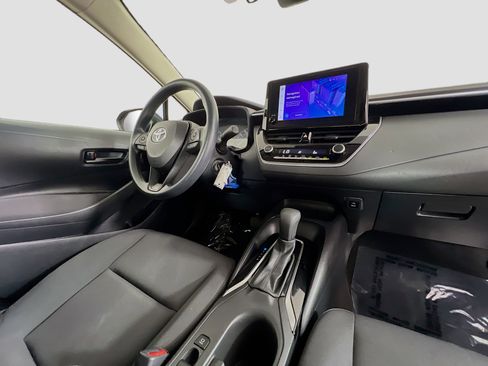 Used 2023 Toyota Corolla LE image 33