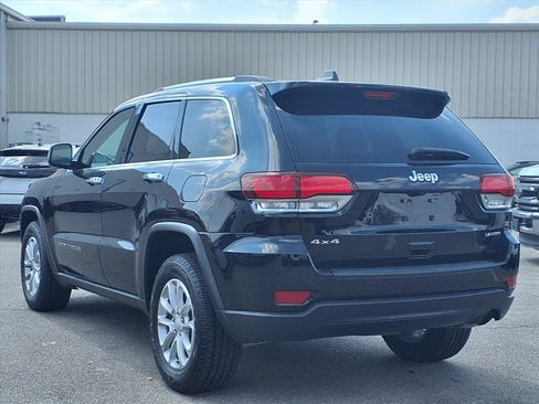 Used 2021 Jeep Grand Cherokee Laredo X image 4