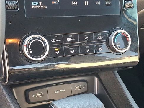 Used 2023 Hyundai Santa Cruz SEL image 12