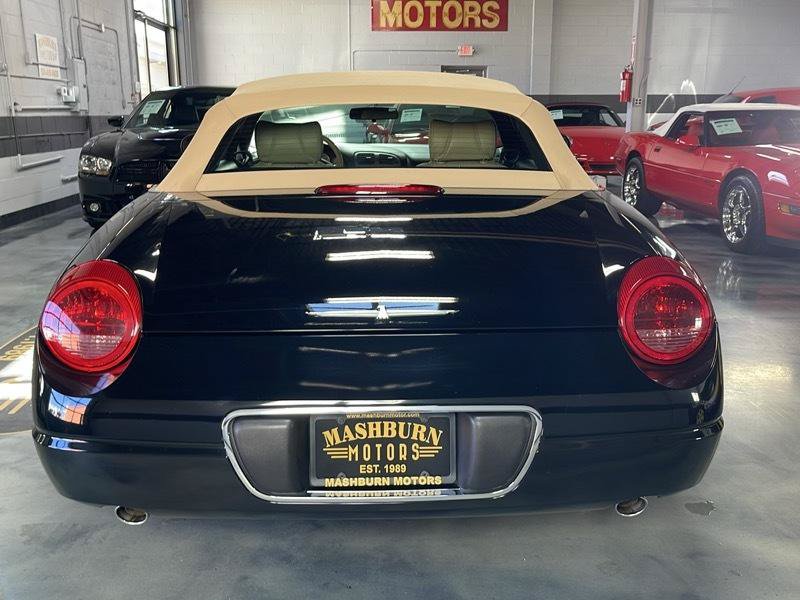 Used 2005 Ford Thunderbird RWD image 13